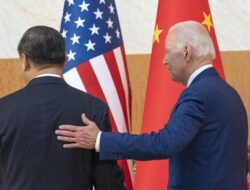 Begini Cara China Menembus Blokade Chip Joe Biden