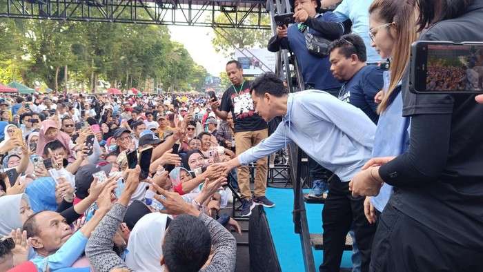 Selamat Datang untuk Gibran dengan Acara Jalan Sehat Massal yang Meriah di Sulawesi Selatan