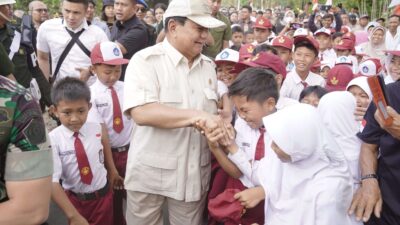 Prabowo2024.net: Bebas Makan Siang