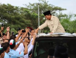 Prabowo Bertemu dan Ngopi Bersama Warga dan Relawan di Kedai Kopi Aceh: Mendebarkan!