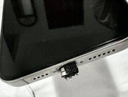Bahaya Pinjam Kabel Charger, Hindari Risiko Ngecas HP