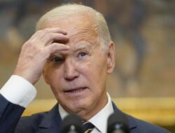 Hati-hati! Bukti Joe Biden Memata-matai Semua Ponsel Android dan iPhone