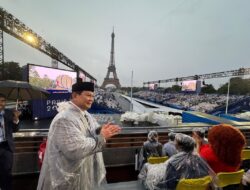 Prabowo Subianto Memberikan Semangat kepada Kontingen Indonesia di Pembukaan Olimpiade Paris 2024