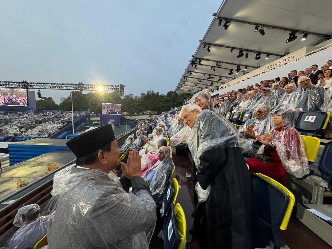 Prabowo Subianto Hadiri Upacara Pembukaan Olimpiade Paris 2024, Memberikan Dukungan pada Kontingen Indonesia