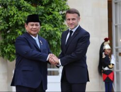 Prabowo Subianto Disambut oleh Macron di Istana Élysée dengan Pengawal Kehormatan