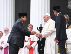 Prabowo Subianto Mebagikan Momen Bersalaman dengan Paus Fransiskus: Indonesia Diberkahi dengan Keberagaman dan Harmoni