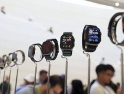Fenomena Aneh: Alasan di Balik Apple Watch Dipakai di Kaki