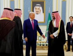 Arab Saudi Jadi Fokus Kebijakan Trump Setelah Larang Penuh China