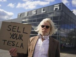 Kejatuhan Tesla: Elon Musk Tinggalkan!