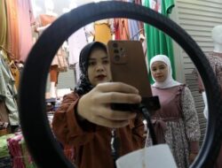 Dampak Demo Besar-besaran RI Terhadap Pedagang Online